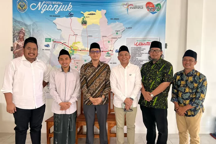 Gus Ibin saat menerima kunjungan CEO Promedia