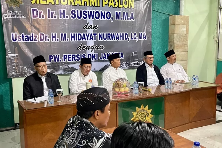 Suasana silatruhami Cawagub 01 Suswono ke kantor PW Persatuan Islam DKI Jakarta - Foto: Henri Lukmanul Hakim