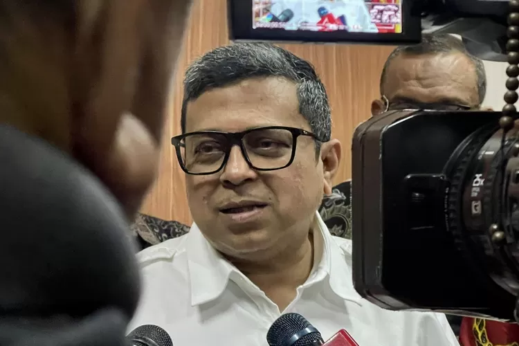 Kepala Badan Penyelenggara Jaminan Produk Halal (BPJPH) Ahmad Haikal Hasan , ketika memberikan keterangan kepada awak media - Foto: Henri Lukmanul Hakim