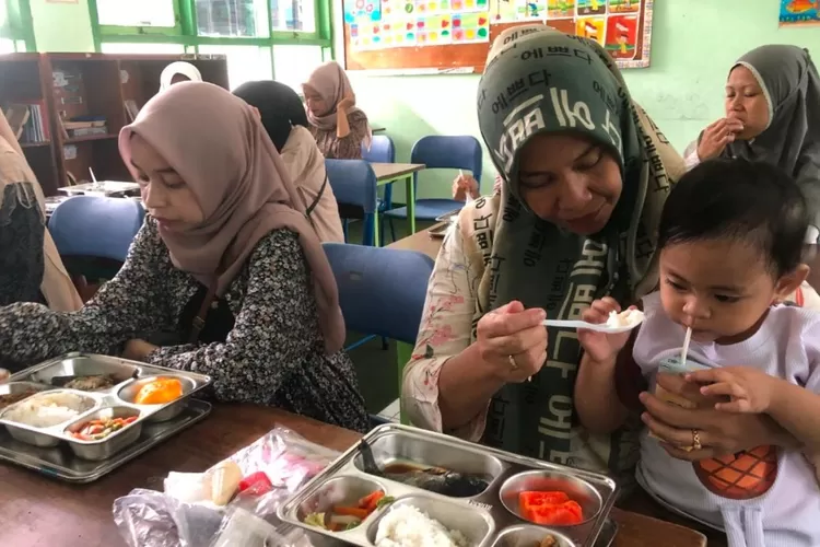 (Ilustrasi) uji coba makan bergizi gratsi di salah satu pesantren di garut beberapa waktu lalu - Foto: Istimewa