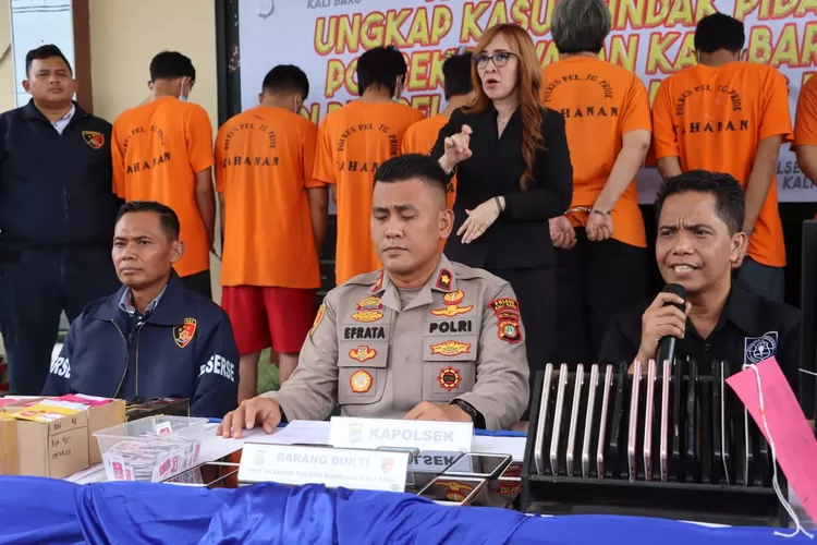 Polsek Kalibaru Bongkar Sindikat Penjual SIM Card Ilegal
