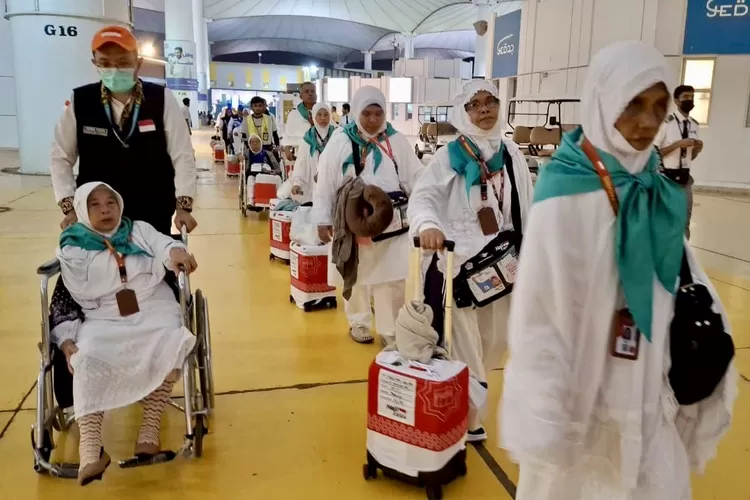 (Ilustrasi) Jemaah haji Indonesia tiba di Terminal Haji Bandara King Abdul Aziz, Jeddah - Foto: Henri Lukmanul Hakim 