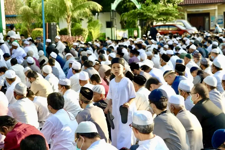 (Ilustrasi) Suasana salat Idul Fitri - Foto: Henri Lukmanul Hakim