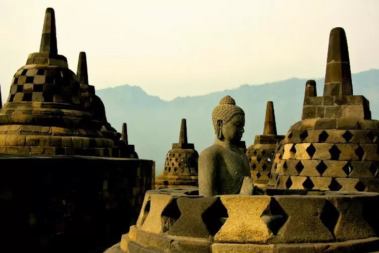 Potret Candi Borobudur di Magelang, Jawa Tengah. (Unsplash.com/@MarioLaPergola)