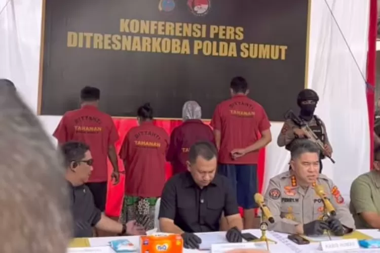 Polda Sumut berhasil membongkar sindikat narkoba yang menyelundupkan 100 kilogram sabu-sabu. (Instagram/ditresnarkoba_sumut)