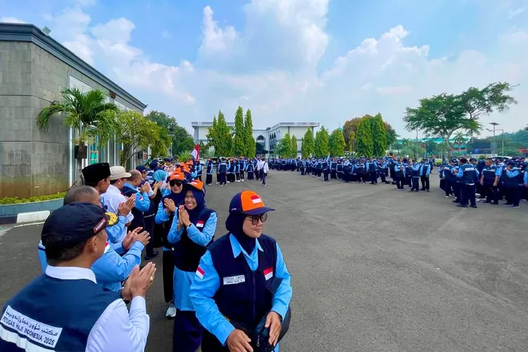 (Ilustrasi) Kemenag melepas Petugas Haji Indonesia ke Tanah Suci - Foto: Henri Lukmanul Hakim
