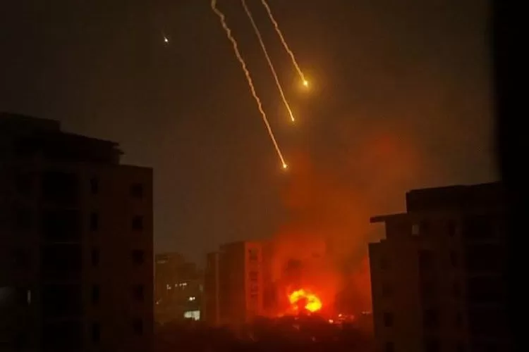 (Ilustrasi) Serangan roket Iran ke Israel