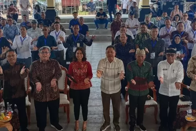 Wakil Menteri Pariwisata, Ni Luh Puspa dalam Acara di Bali
