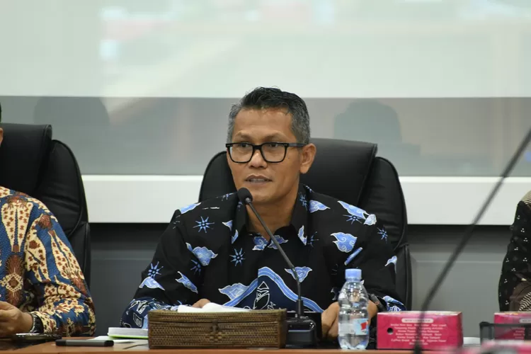 uru Bicara Kementerian Perindustrian, Febri Hendri Antoni Arif