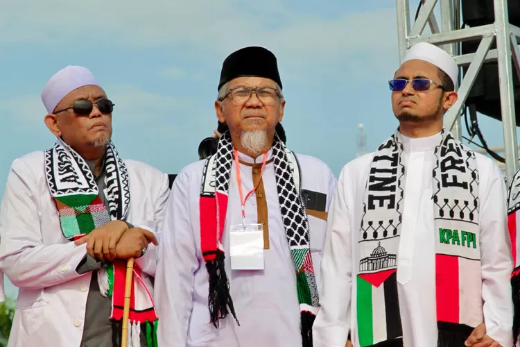Wakil Sekretaris Umum PP PERSIS, Ustaz Faisal Nursyamsi, saat menghadiri Aksi Akbar bertajuk Selamatkan Gaza di Monas, Jakarta, Ahad 3 Agustus 2025 - Foto: Henri Lukimanul Hakim