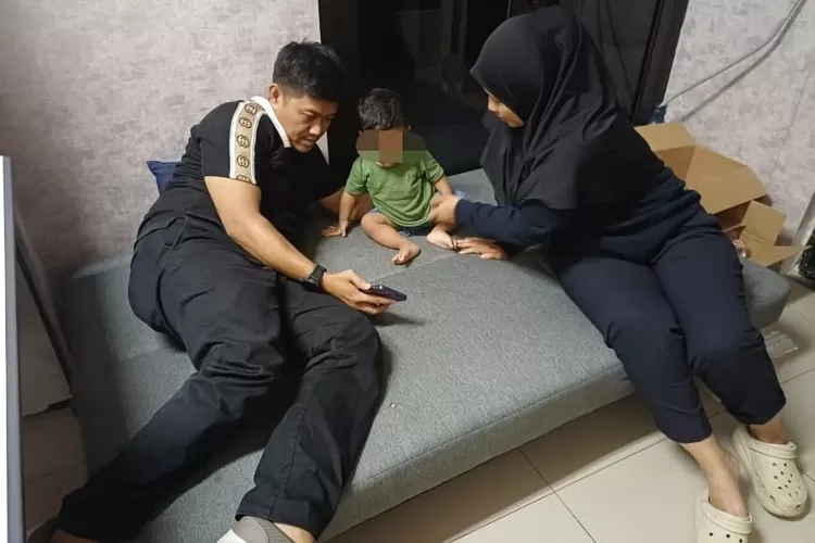 Pemeriksaan Ibu yang Bawa anak Bayinya di Polres Jakarta Pusat