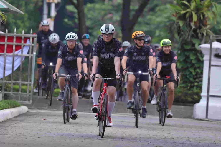 Gubernur Pramono Anung Dorong Diplomasi Publik Lewat Jakarta Diplomatic Cycling