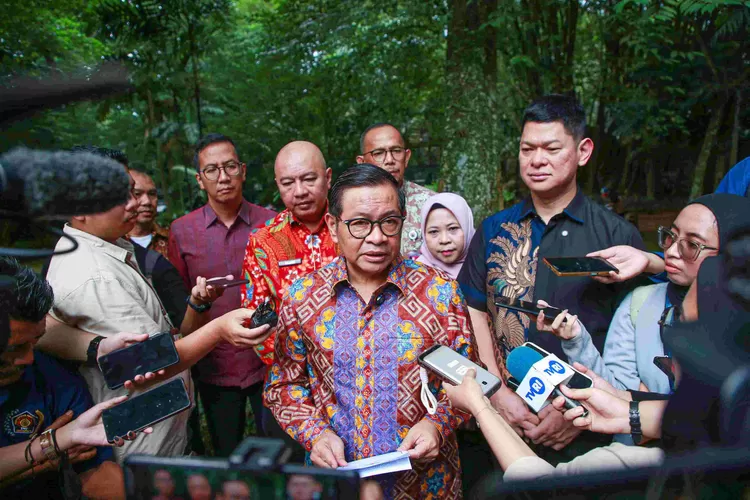 Gubernur DKI Jakarta, Pramono Anung, meninjau Taman Margasatwa Ragunan (TMR), Pasar Minggu, Jakarta Selatan