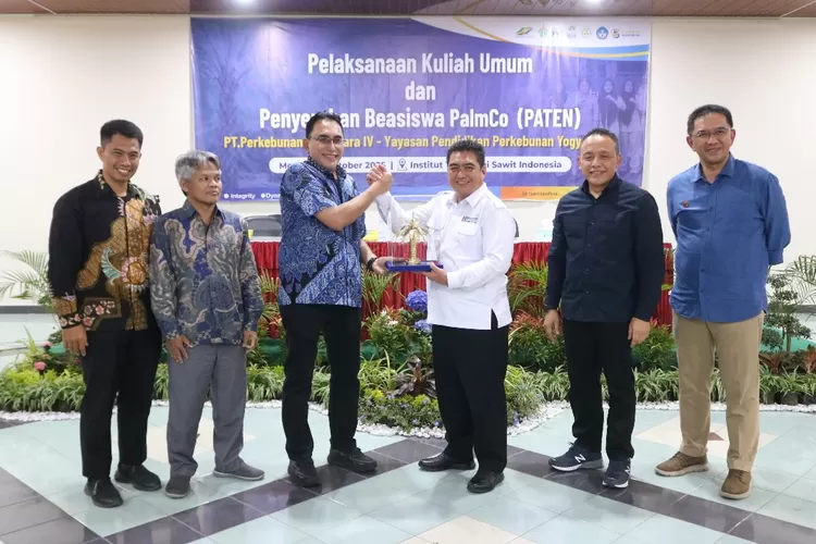 PalmCo Memberikan  Beasiswa PATEN