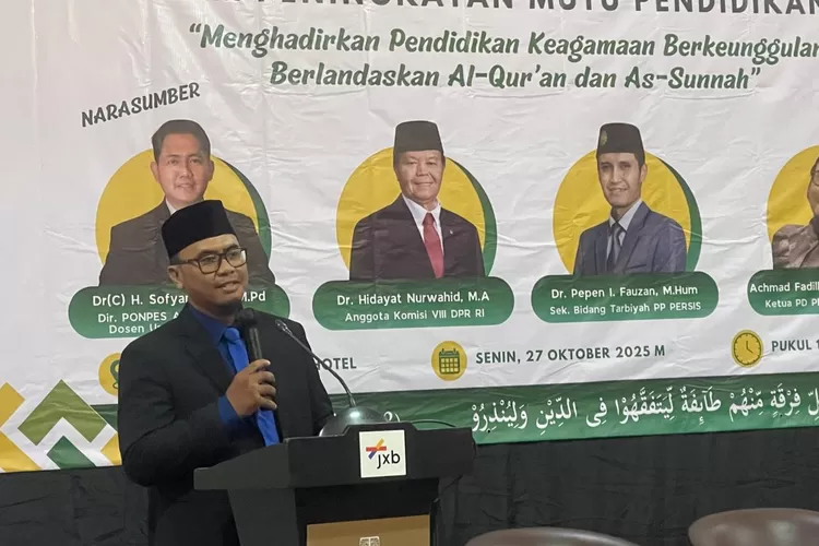 Ketua PD PERSIS Jakarta Pusat sekaligus Ketua Panitia, Ustaz Achmad Fadillah Sulaeman ketika memberikan sambutan - Foto: Henri Lukmanul Hakim