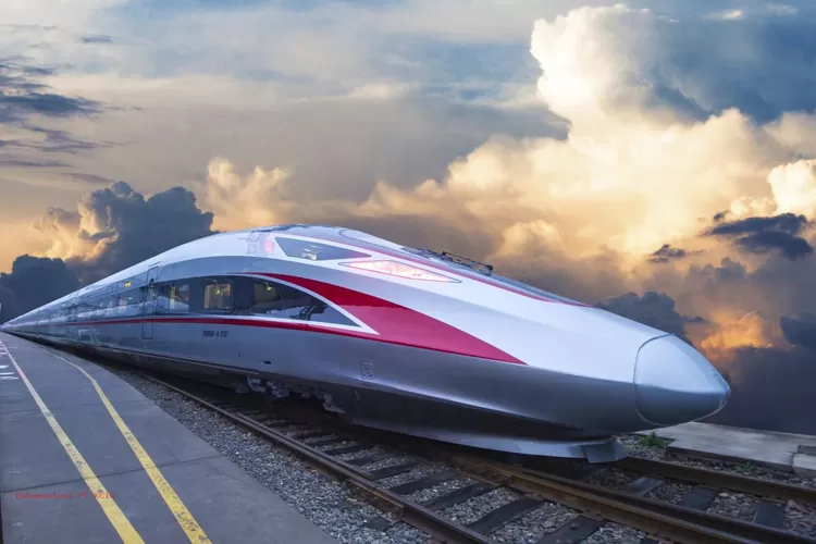 AHY menyebut negara akan hadir untuk menyelesaikan persoalan finansial proyek Kereta Cepat Whoosh. (setneg.go.id)