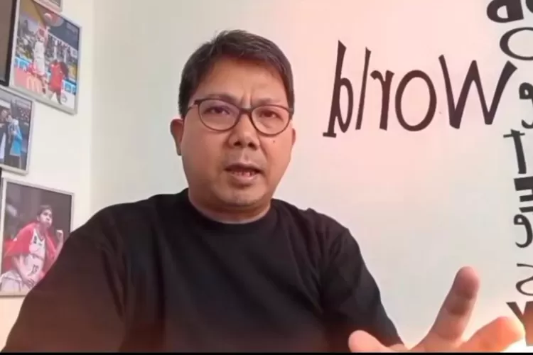 Pengamat Sepakbola  Tommy Welly atau yang akrab disapa Towel