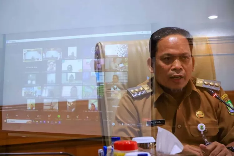 Pj Wali Kota Tangerang, Dr. Nurdin, menekankan pentingnya pemantauan dalam rangka persiapan dan pelaksanaan Pemilihan Umum (Pemilu) 2024.