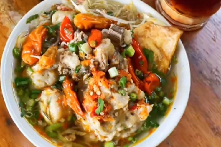 Bakso Viral Cak Tam Kuah Pedas Blitar Rasanya Bikin Nagih Tetelannya