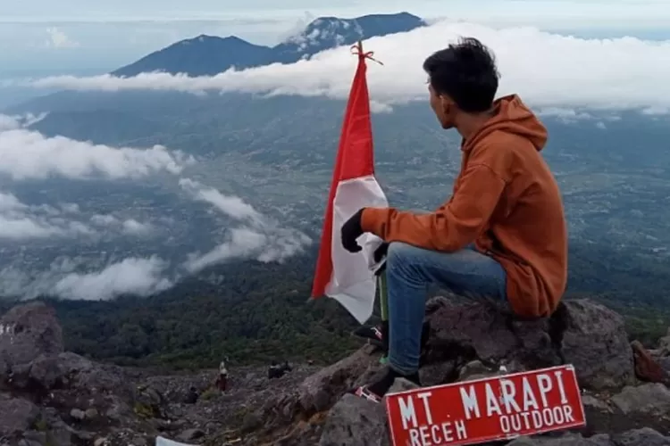 Wow! 6 Fakta Menarik Gunung Marapi Sumatera Barat, Cerita Meletusnya ...