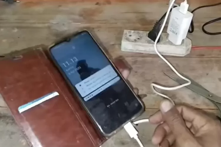 Ide Kreatif Merubah Charger Hp Cepat Mengisi Daya Full Inilah Cara