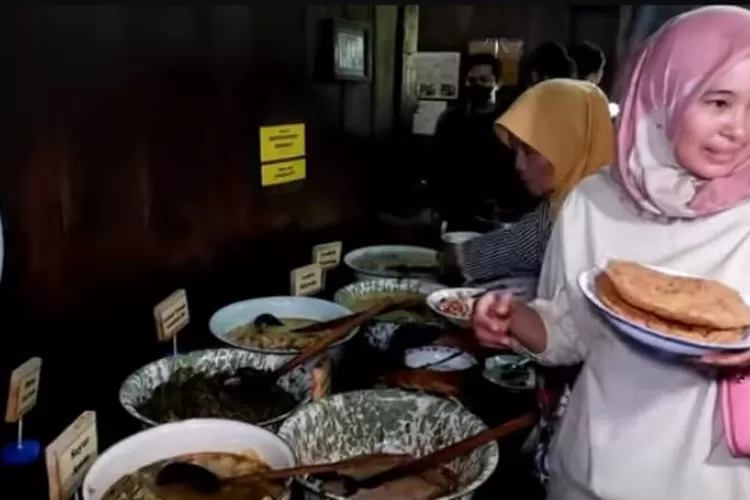 Warung Kopi Klotok Destinasi Wisata Kuliner Prasmanan Di Jogja Yang ...