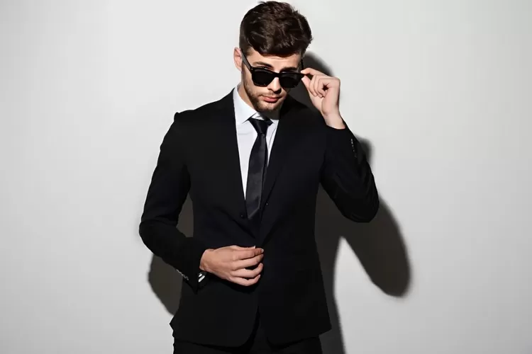 Cowok menarik (Freepik/@drobotdean)