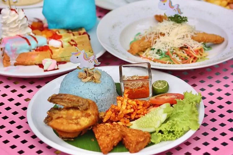 Mengusung Konsep Yang Unik, Berikut 5 Rekomendasi Tempat Kuliner Di ...