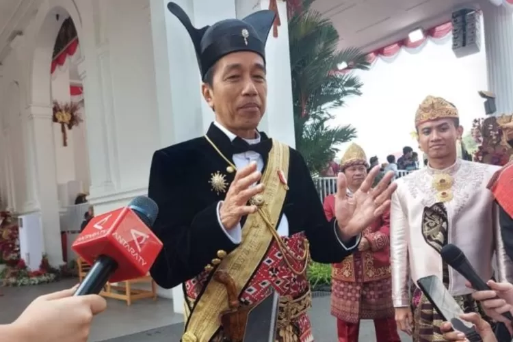 Jokowi Sapa Masyarakat Yang Hadir Pada Upacara Detik-Detik Proklamasi ...