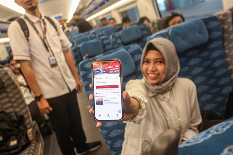 PT KCIC Buka Promo Tiket Kereta Cepat Whoosh Hingga 50 Persen, Berikut ...