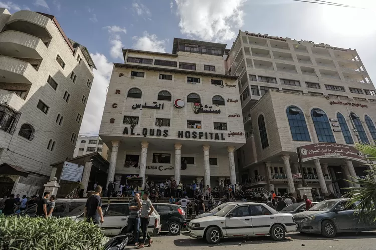 Israel Melakukan Peningkatan Pengeboman di Sekitar Rumah Sakit Al-Quds - Jawa Pos