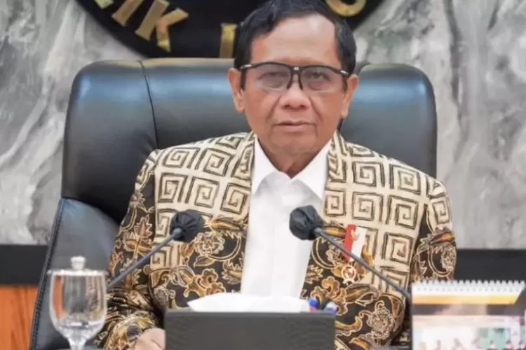 Buntut Adanya Intimidasi Ketua Bem Ui Usai Kritik Putusan Mk Mahfud Md Akan Kirim Tim Ke