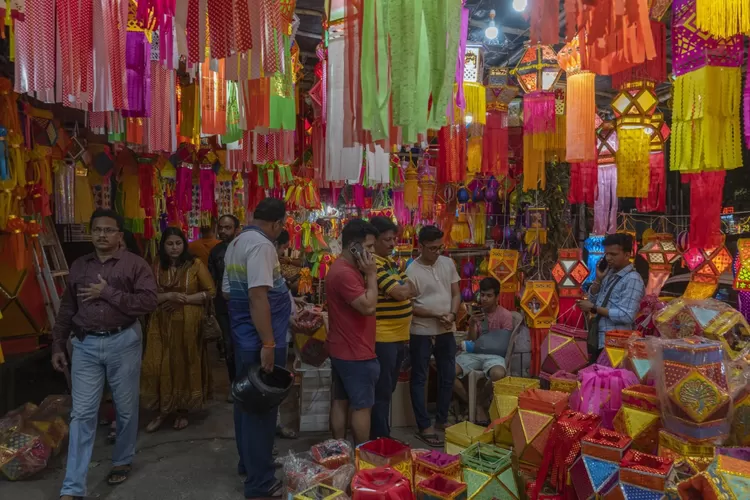 Mengenal Diwali Festival, Budaya Merayakan Kemenangan Cahaya Bagi Umat ...