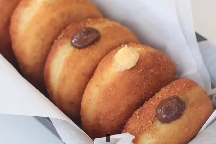 Resep Donat Bomboloni Asal Italia Yang Padat Dan Super Lembut Ala Chef ...