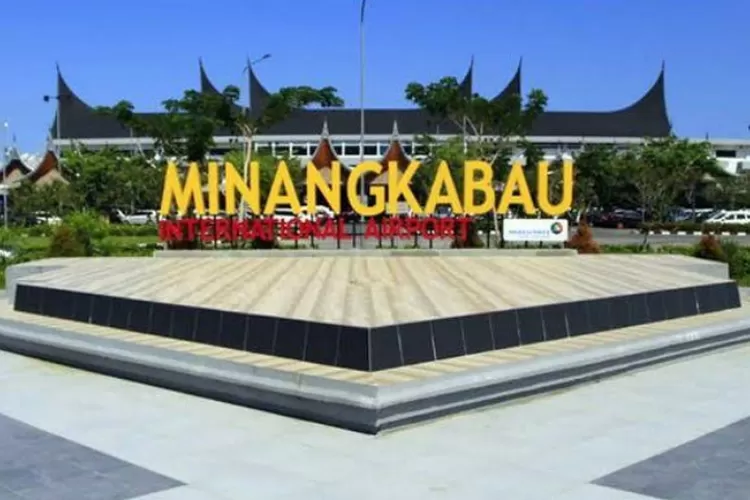 Bandara Minangkabau Tutup Sementara Akibat Erupsi Gunung Marapi