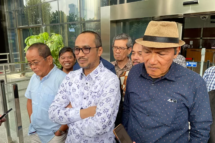 Abraham Samad Dkk Tagih Komitmen KPK Tindaklanjuti Dugaan Korupsi Keluarga  Jokowi - Jawa Pos