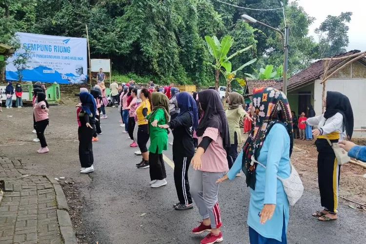 Ganjar Muda Padjajaran Gelar Lomba Layang Layang Dan Senam Bareng