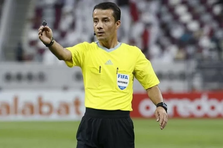 Profil Nasrullo Kabirov, Wasit Qatar Vs Indonesia Yang Bikin Garuda ...