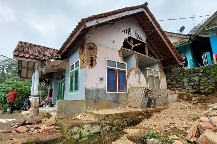 Efek Gempa Garut BNPB Catat 267 Rumah Rusak - Pojok Satu