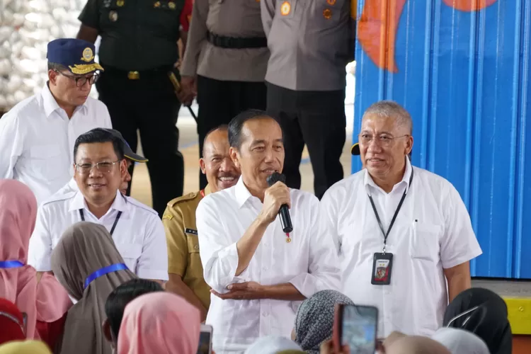 Sukses Salurkan CBP Tahun 2023, Bulog Bersama Presiden Dan Bapanas ...