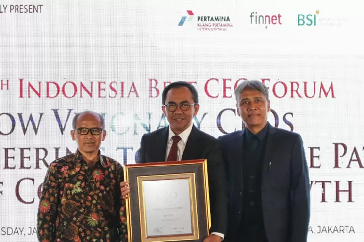 Dirut KPI Taufik Aditiyawarman, Raih Penghargaan The Best CEO In ...