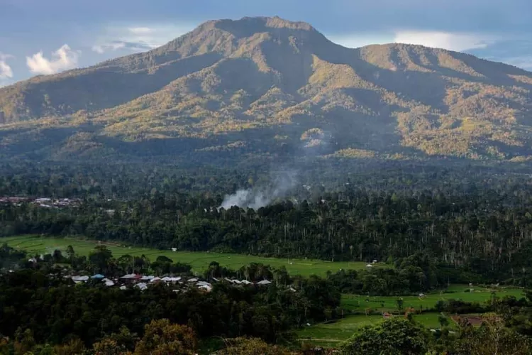 3 Rekomendasi Gunung Di Lampung Yang Harus Kamu Taklukan, Simpan ...