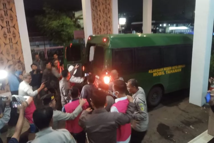 Eks Kepala Dinas LH Kota Bekasi Jadi Tersangka Korupsi Pengadaan Alat ...