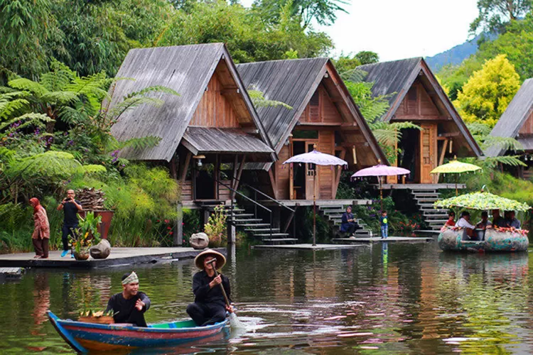 5 Rekomendasi Tempat Wisata Di Bandung Yang Wajib Kamu Kunjungi Bersama ...