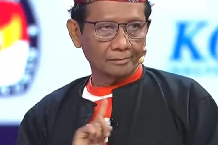 Gunakan Baju Adat Madura, Mahfud MD Tunjukan Penguasaan Debat Cawapres ...