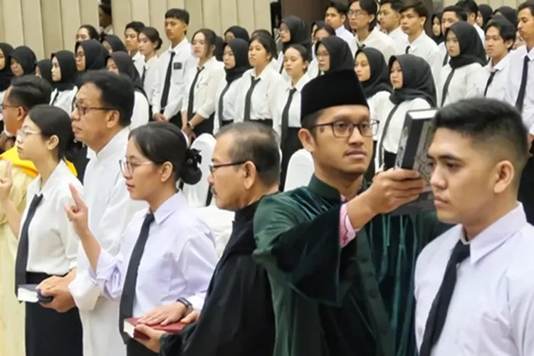 168 Calon Wisudawan RMIK Udinus Jalani Sumpah Profesi