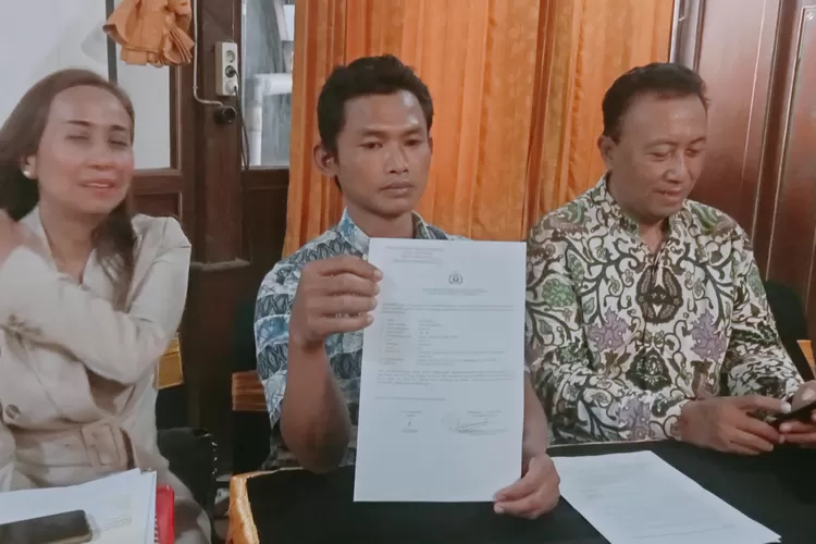 Nasib Pilu Tukang Pijat Sutarman yang Jadi Tersangka Gara-Gara Alat Peraga Kampanye Paslon Bupati dan Wakil Bupati