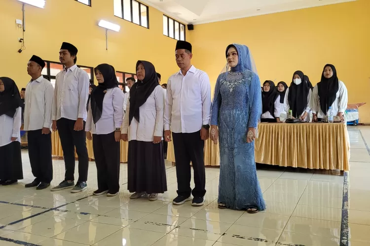 Antara Gaun Pengantin dan Panggilan Tugas KPPS, Atul yang Tetap Setia pada Janji Negara