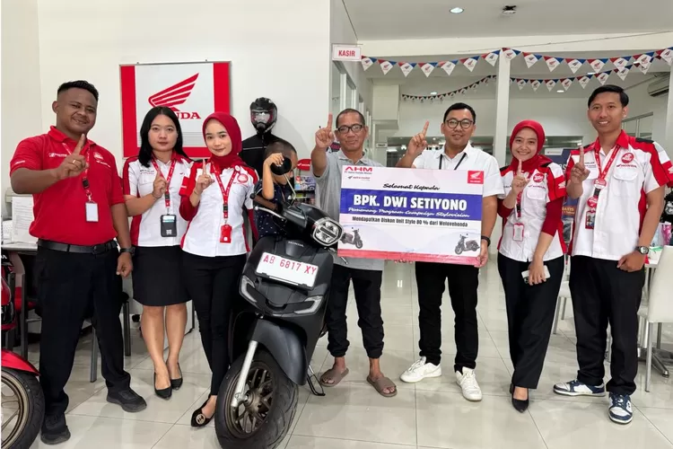 Tebak Kode Unik di Campaign Stylovision, Dwi Setiyono Bawa Pulang Honda Stylo160