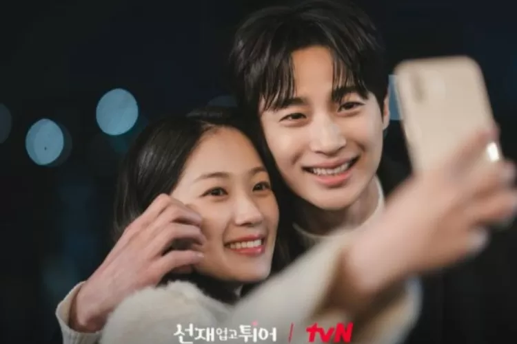 Tampil Talkshow di Salon Drip 2, Pemeran Drama Lovely Runner Byeon Woo Seok dan Kim Hye Yoon Ungkap Cerita Romantis di Balik Layar